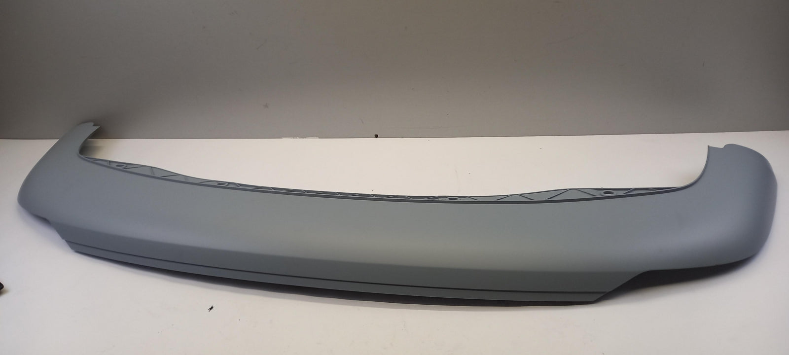Original VW Touran 1T Stoßstange Spoiler grundiert hinten 1T0807521HGRU