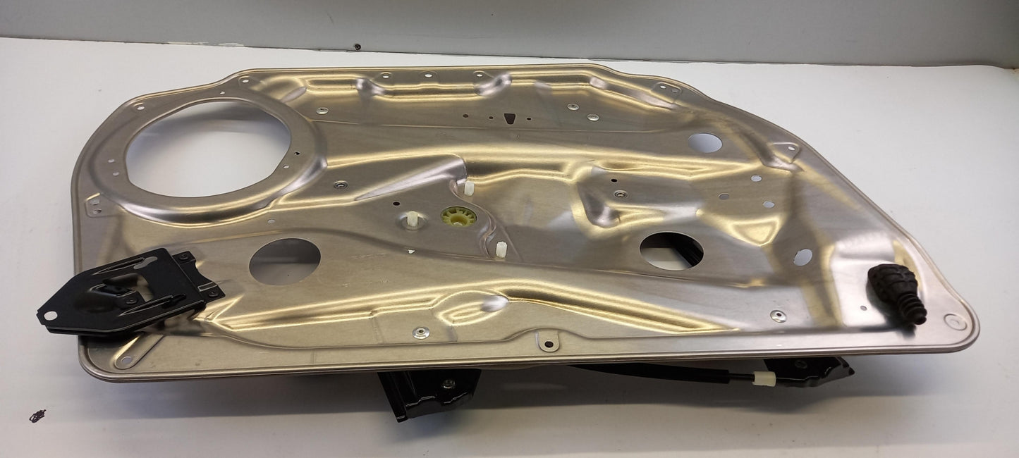Original MERCEDES-BENZ C-klasse W204 Fensterheber vorne links A2047200579