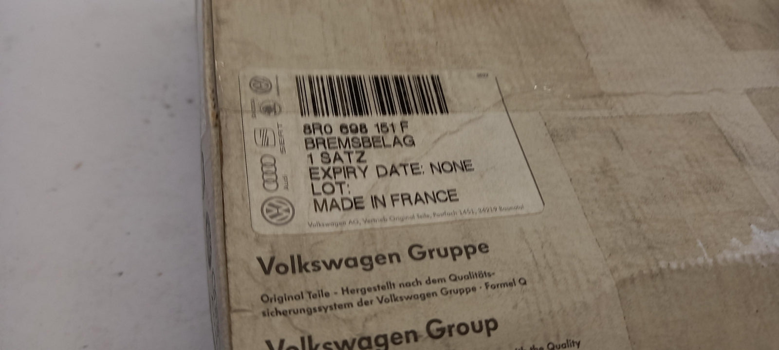 Original AUDI A8 III '11-'17 Q5 I '12-'17 Bremsbeläge vorne 8R0698151F
