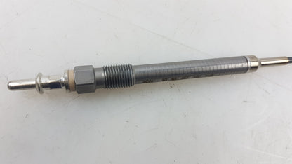 Original MERCEDES-BENZ C-klasse W204 E-klasse W211 Glühkerze A0011596801