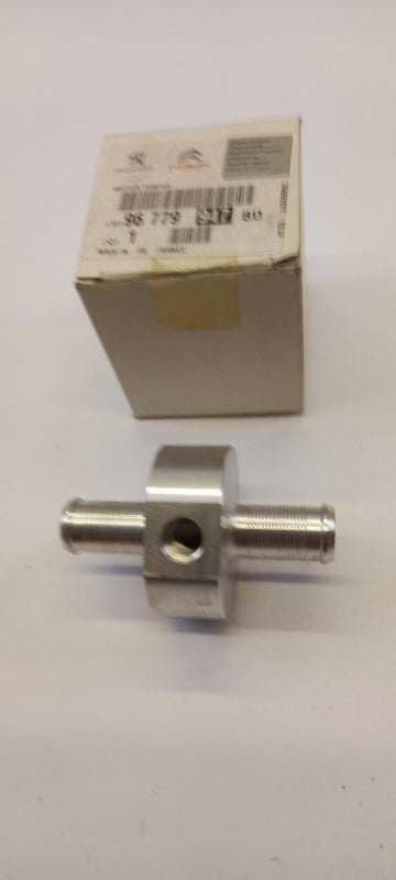 Original OE Peugeot Schlauchanschluss 9677994780