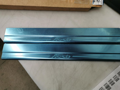 Original FORD Fiesta (CCN) '12- Einstiegsleisten-Satz nicht beleuchtet 1531353