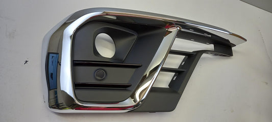 Original AUDI A8 4N Luftführungsgitter schwarz/chrom links 4N0807679NDBI