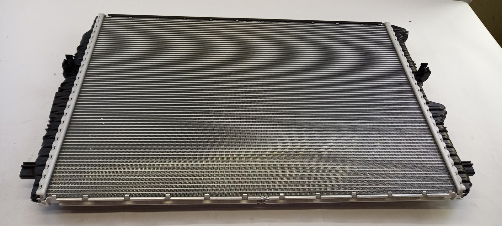 Original OE Volkswagen Wasserkühler 2Q0121253R