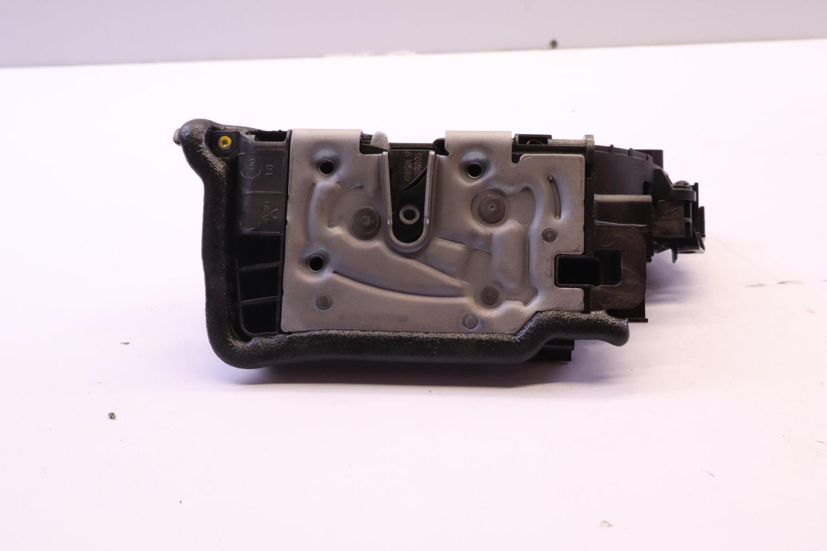 Original BMW F45 G11 F48 F39 F15 F85 F16 F86 Türschloss vorne links 51217281931