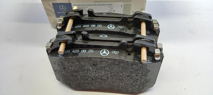 Original MERCEDES-BENZ S-Klasse CL-Klasse -2006 Bremsbeläge Vorne A0044200820