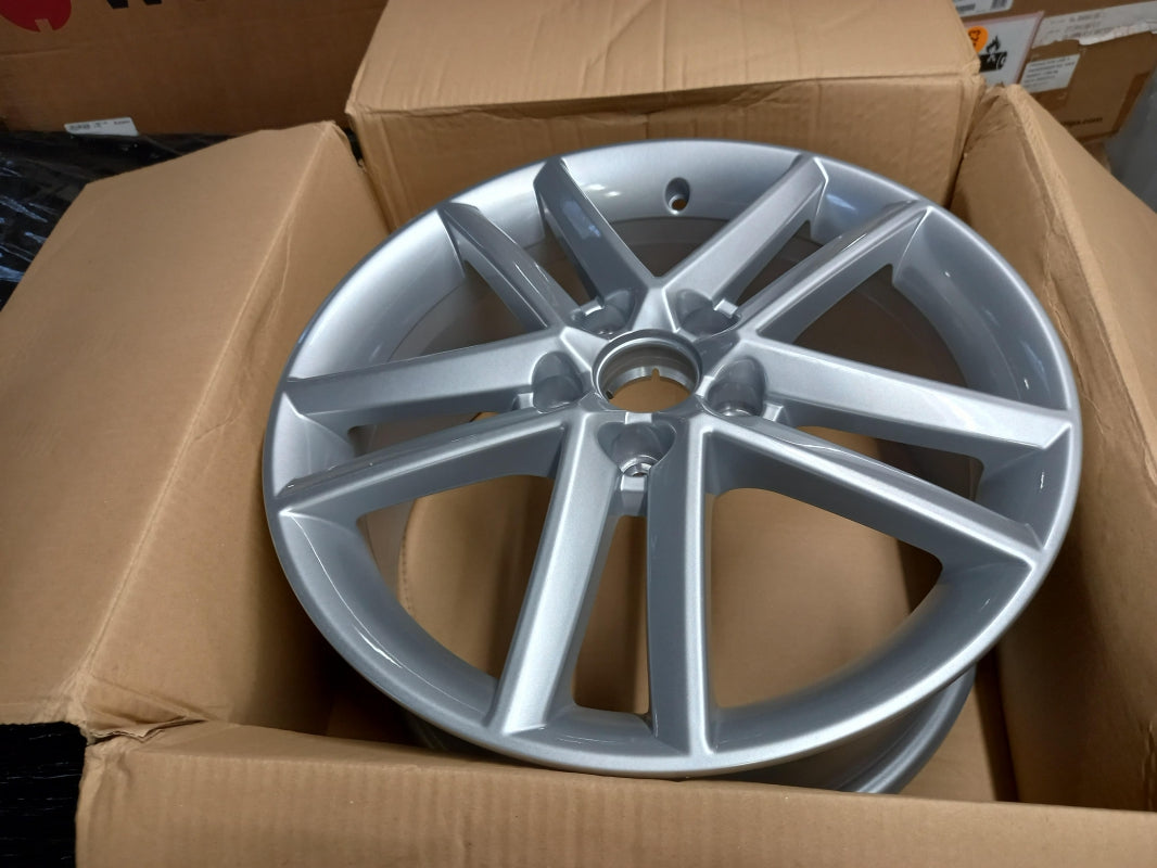 Original SEAT Altea 5P+ Leon 1P Alufelge Albea 7Jx17 ET54 5P0601025M72V