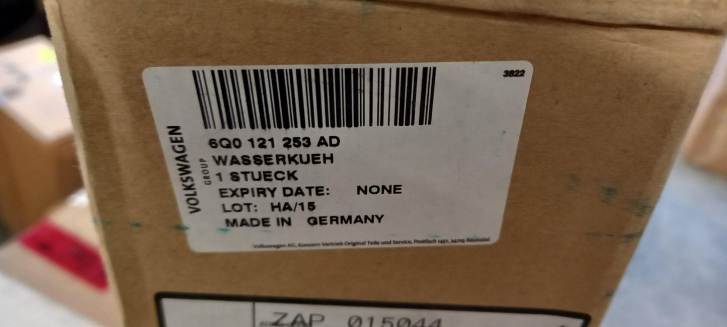 Original OE Volkswagen Wasserkühler 6Q0121253AD