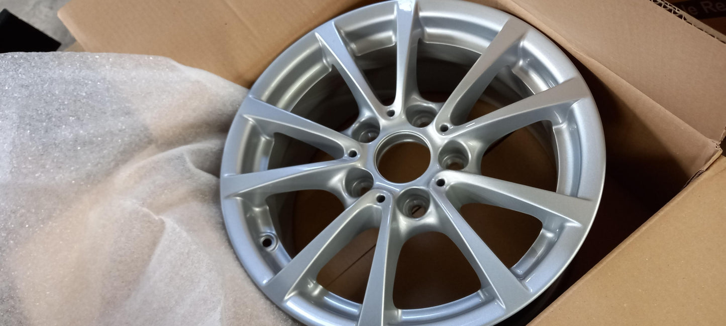 Original OE BMW Felge 36116796236