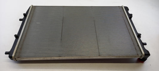 Original OE Volkswagen Wasserkühler 6Q0121253AD