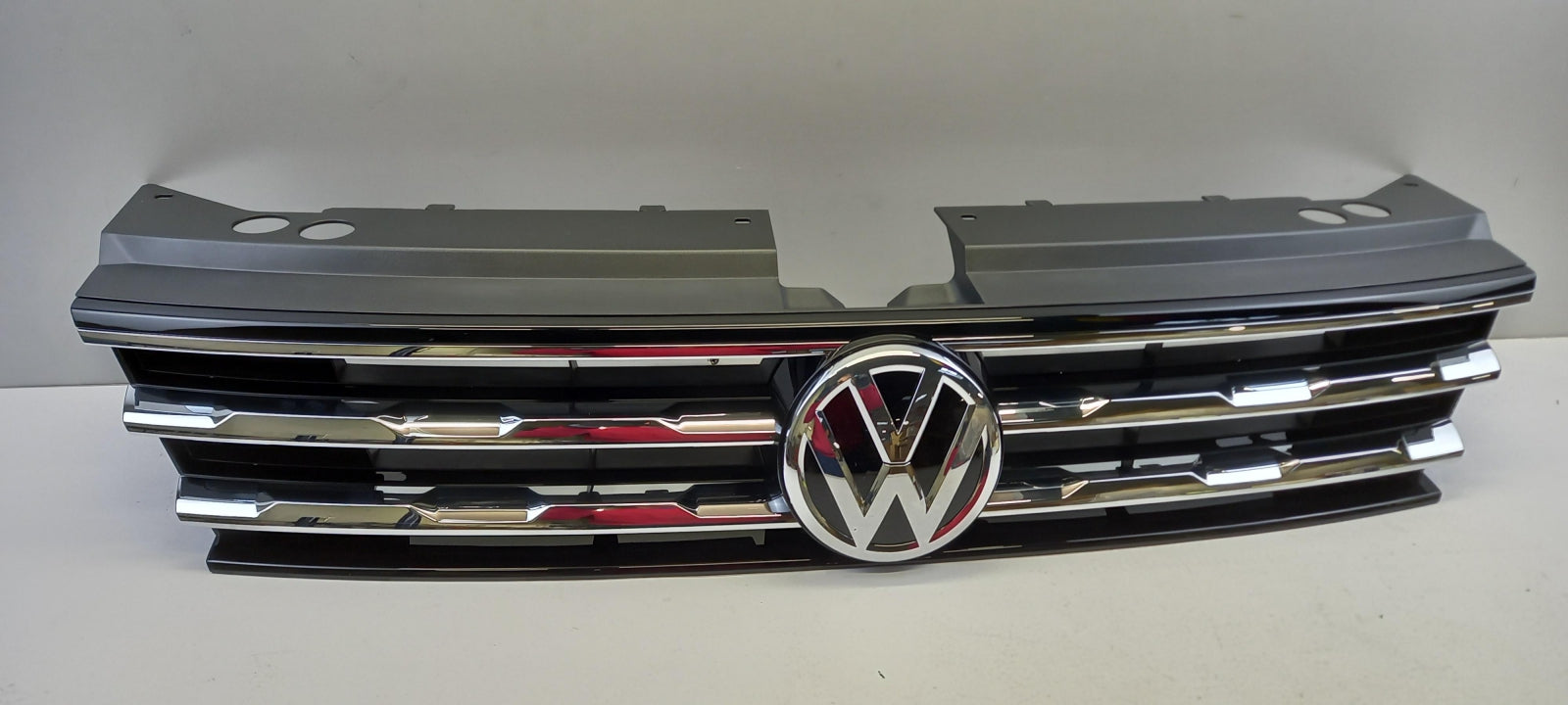 Original OE Volkswagen Kühlergitter 5NG853651A