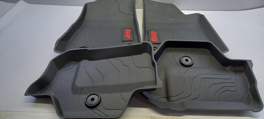 Original OE FIAT Fußmattensatz K82215202AE