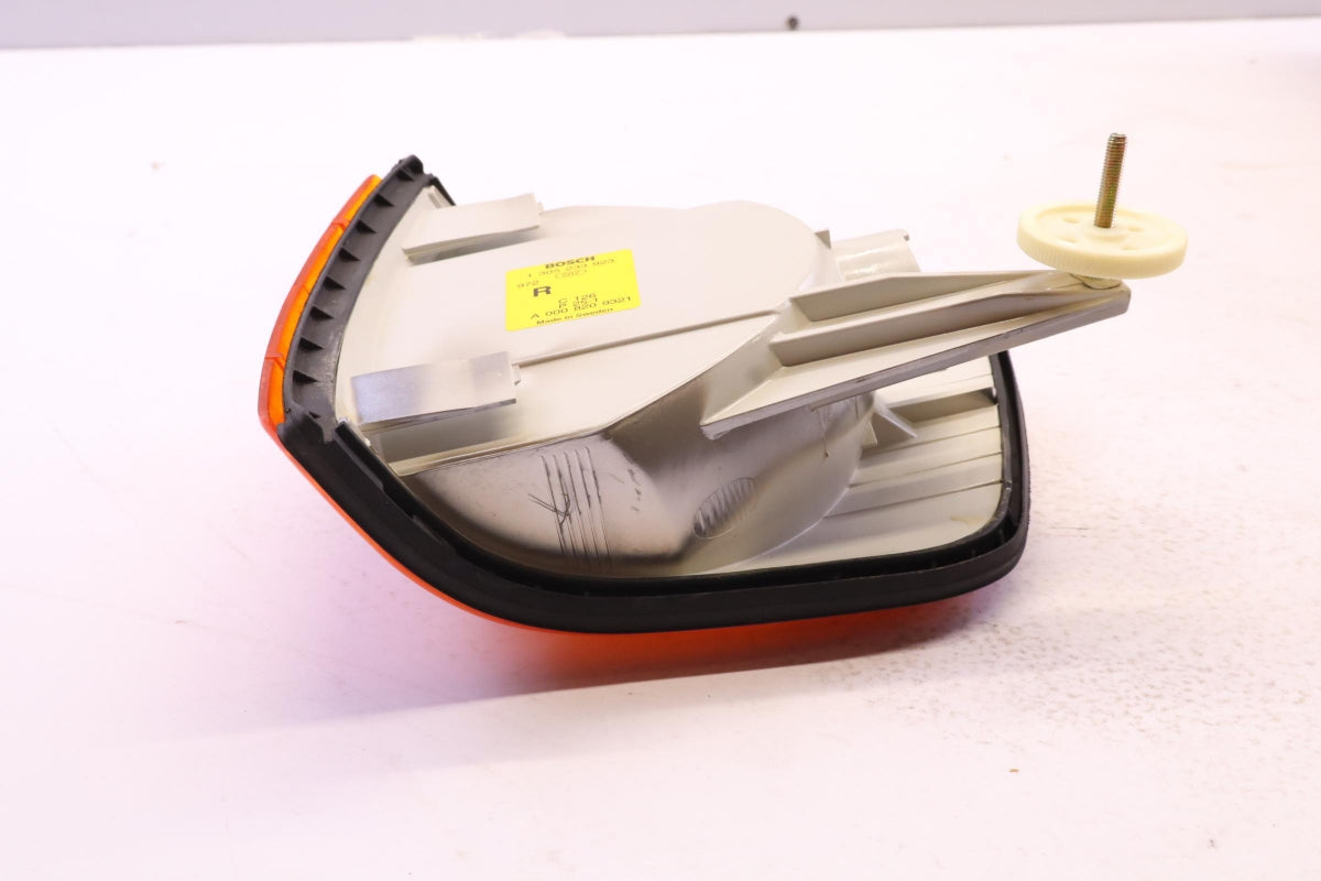 Original OE MERCEDES-BENZ Blinkleuchte A0008209321