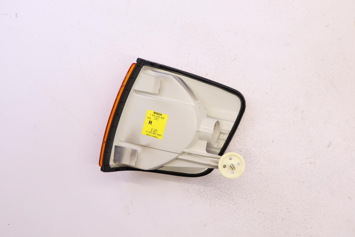 Original OE MERCEDES-BENZ Blinkleuchte A0008209321