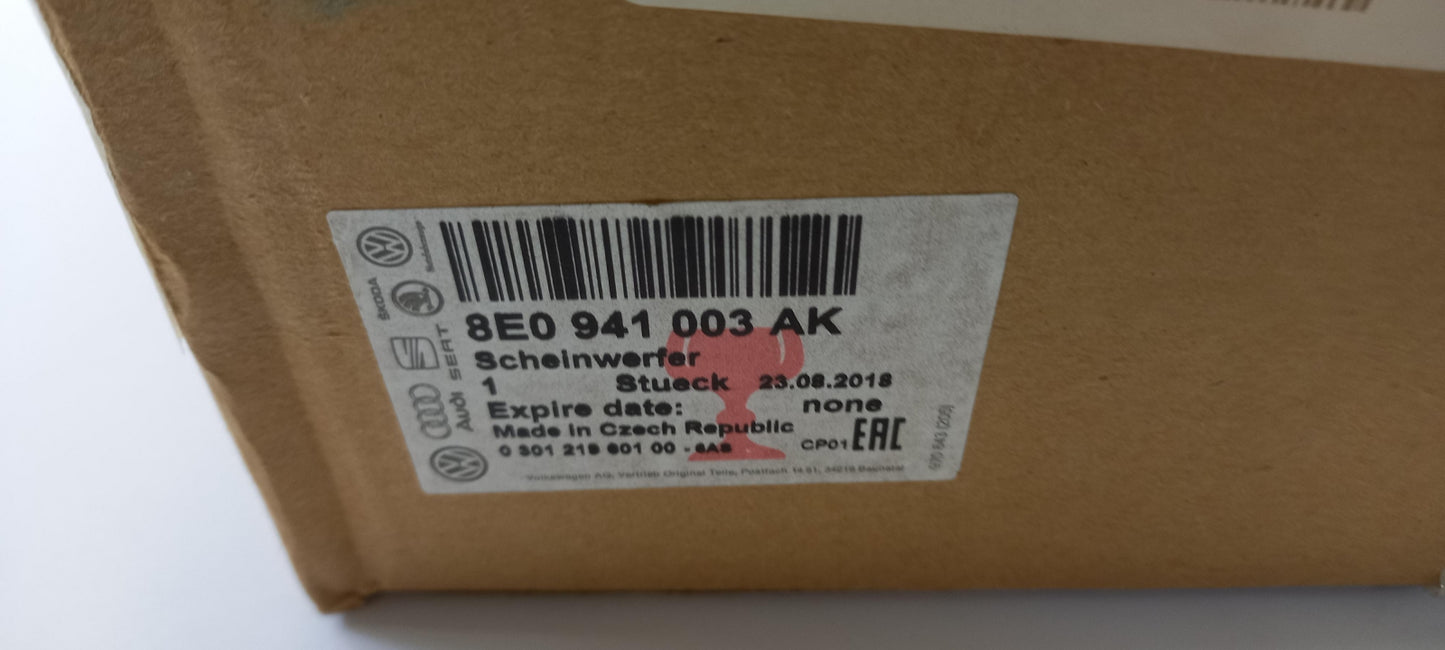 Original OE Volkswagen Scheinwerfer 8E0941003AK