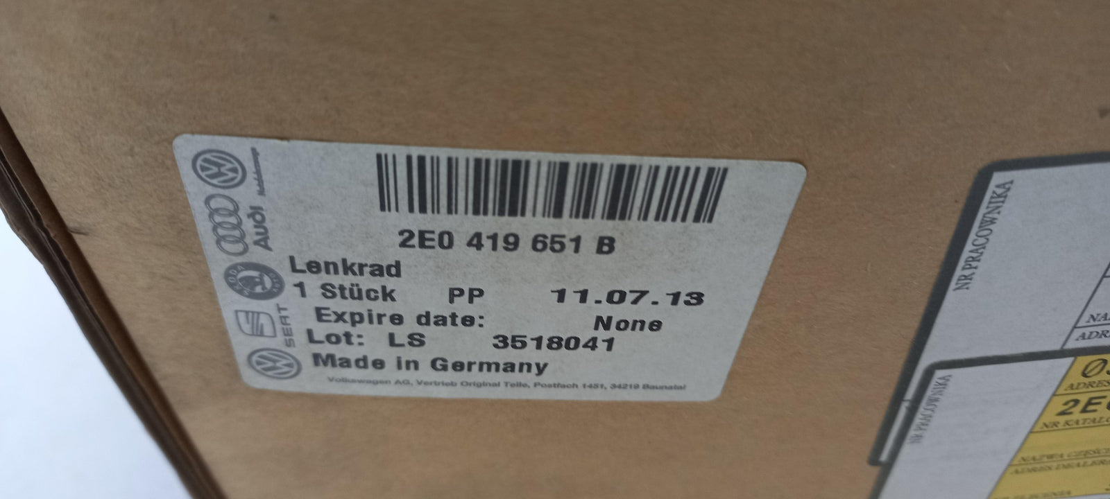 Original OE Volkswagen Lenkrad 2E0419651B