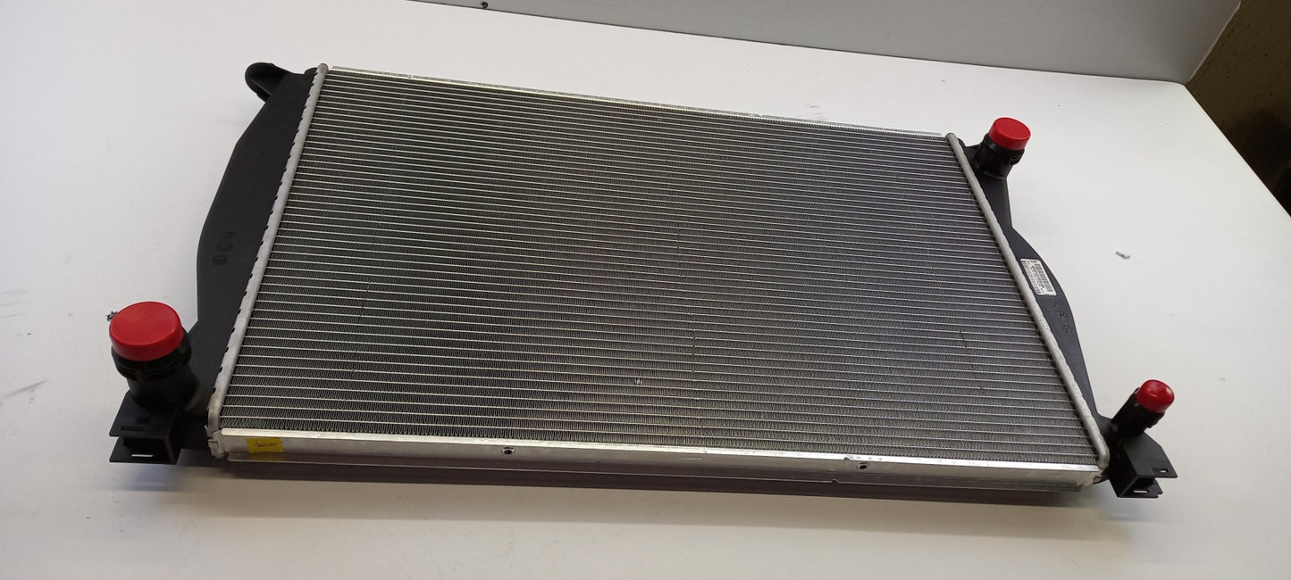 Original AUDI A6 4F 07-11 Wasserkühler 4F0121251N