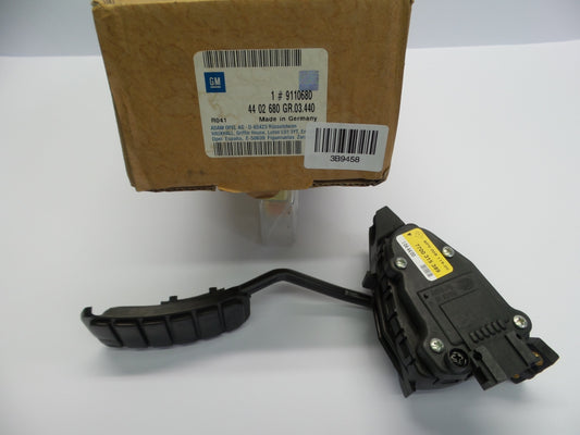 Original OPEL Movano-A Gaspedal 1.9DTI 9110680