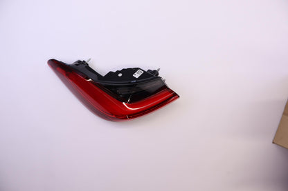 Original OE BMW Heckleuchte 63217442757