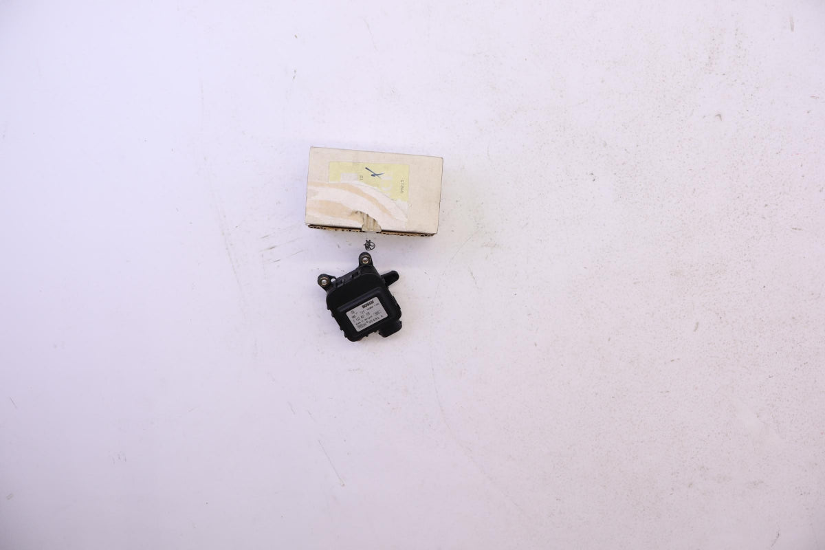 Original OPEL Corsa-C Luftumwälzungsklappe Servomotor 24412356