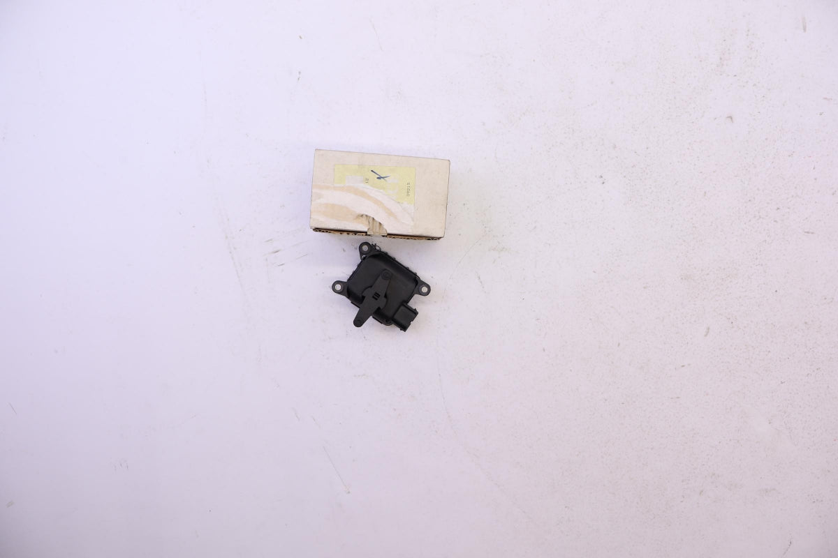Original OPEL Corsa-C Luftumwälzungsklappe Servomotor 24412356