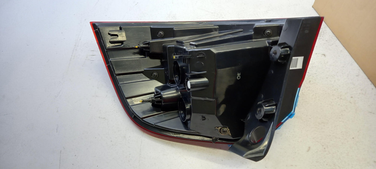 Original OE HYUNDAI/KIA Heckleuchte 924101W210