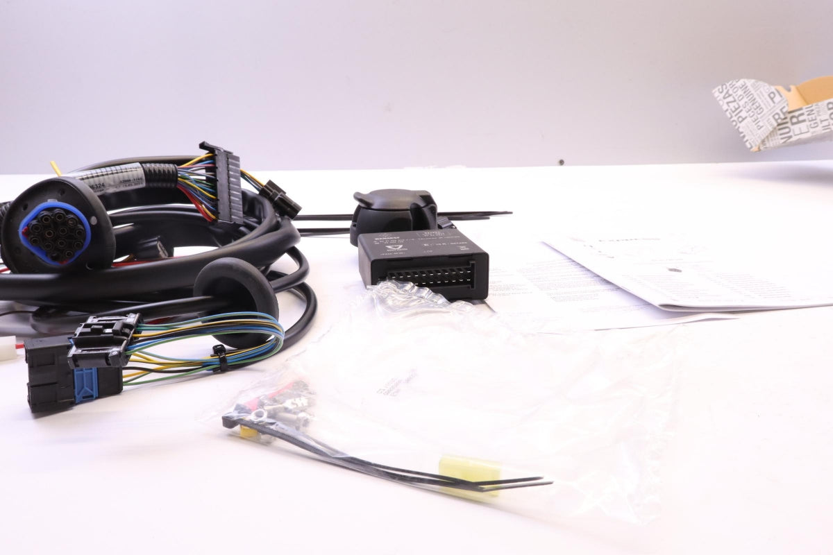 Original OE RENAULT Anhängerkupplung Elektrosatz 8201728389