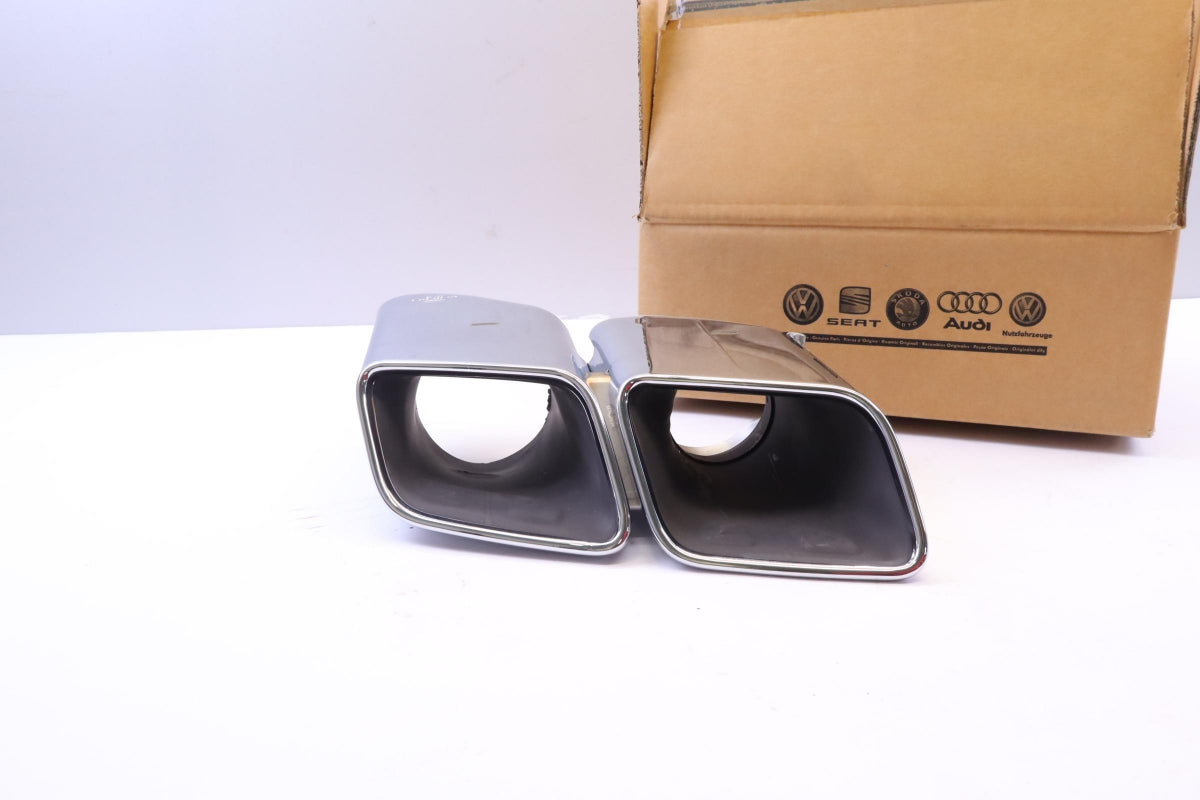 Original AUDI Q7 4M 2016- Blende für Auspuffendrohr rechts 4M0253826B