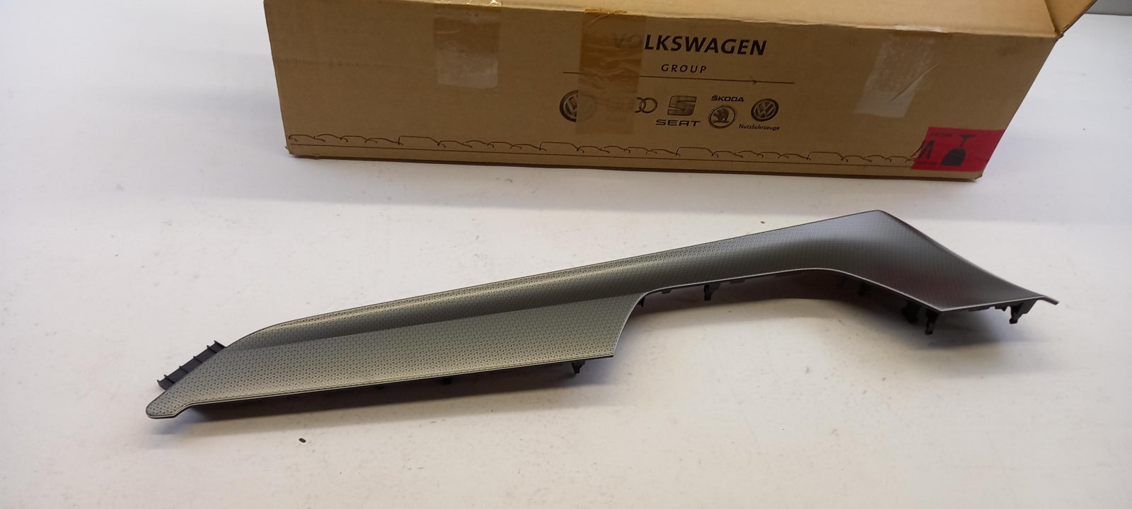 Original OE Volkswagen Zierleiste 4K5867410H80M