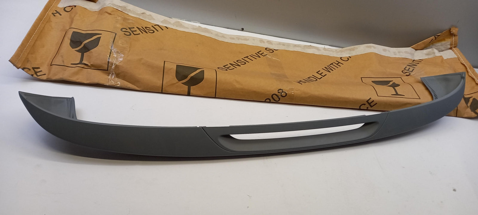 Original VW Passat B7 Variant Heckspoiler grundiert 3AF827933AGRU