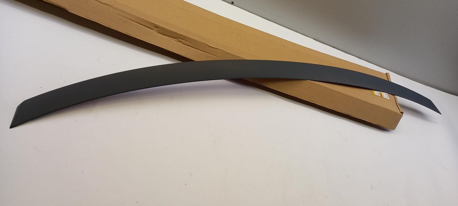 Original OE Volkswagen Spoiler 5E5827934AGRU