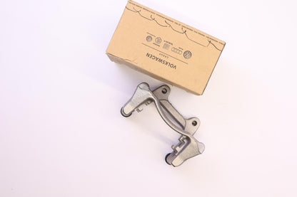 Original OE Volkswagen Bremssattel Träger 8J0615425E