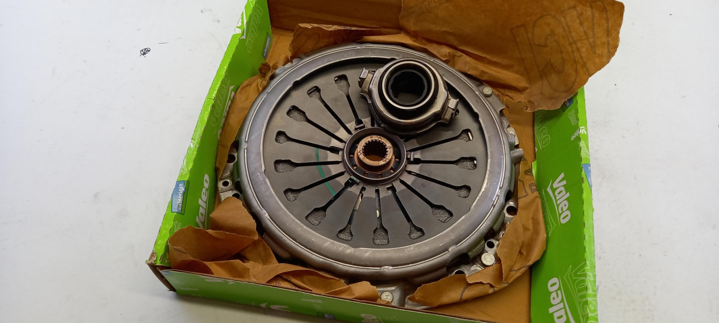 VALEO Kupplungssatz für FIAT Marea ALFA ROMEO 145 146 147 156 166 828063