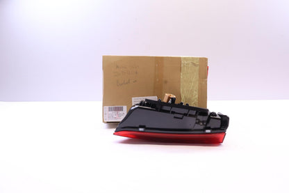 Original OE Volkswagen Heckleuchte 5NA945094G