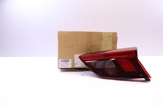 Original OE Volkswagen Heckleuchte 5NA945094G