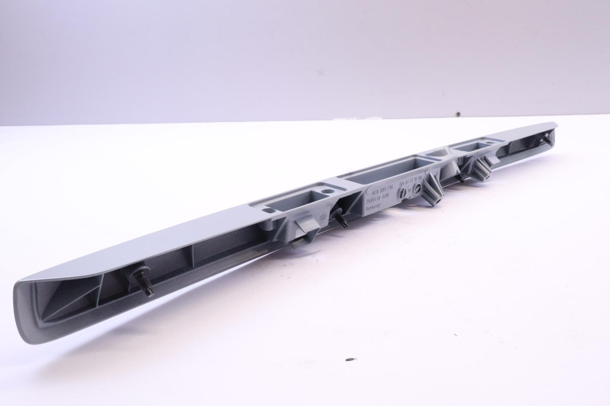 Original AUDI A8 4E 04-07 Heckklappengriff grundiert 4E0827576DGRU