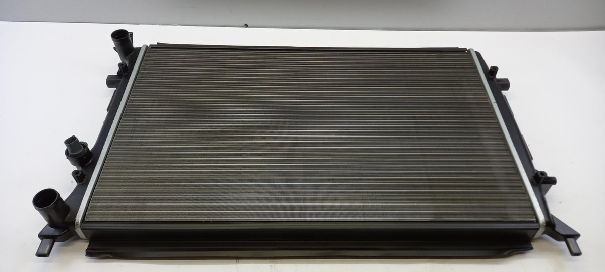Original VW Beetle 5C Jetta VI Wasserkühler 5C0121251E