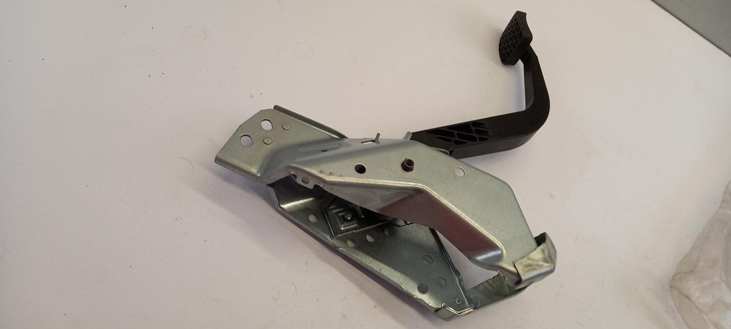 Original OE OPEL Kupplungspedal 13192503