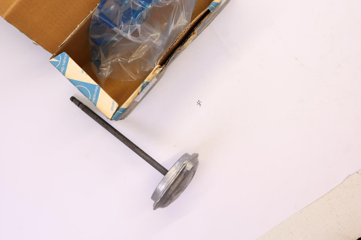 Original OE MERCEDES-BENZ A6151800038