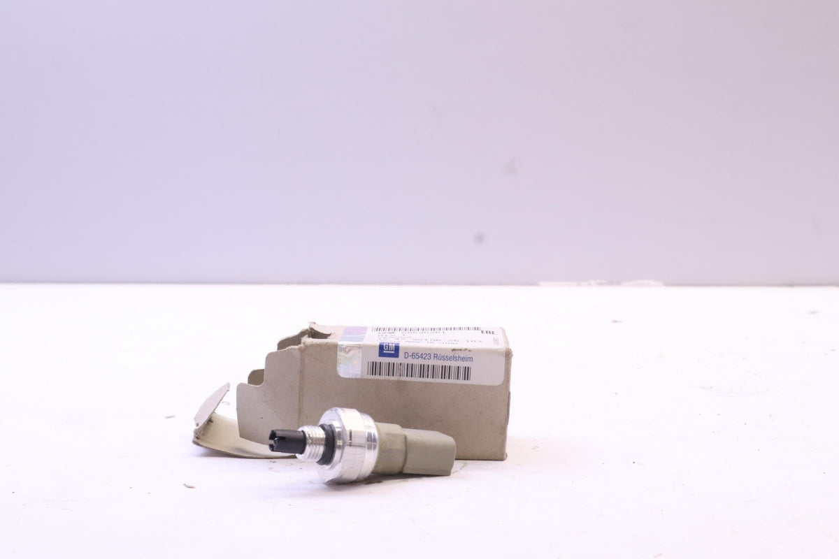 Original OE OPEL Kraftstofftemperatur Sensor 55590261