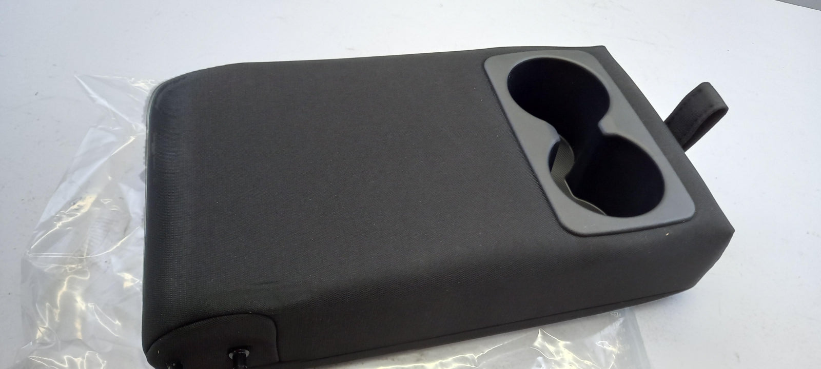 Original OE HYUNDAI/KIA Armlehne 89900A2010AUB