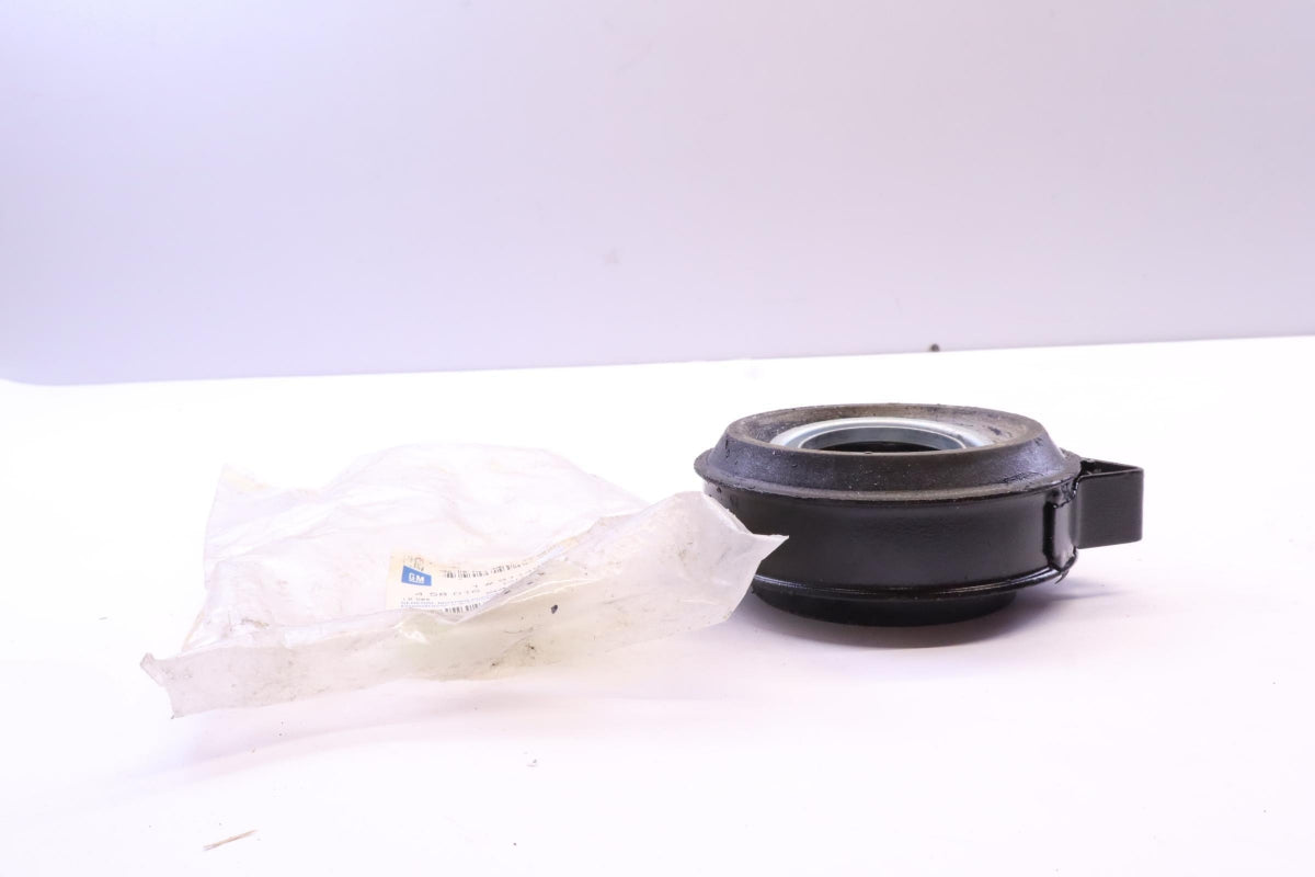 Original OPEL Frontera-A Gelenkwelle Lager mitten 91149595
