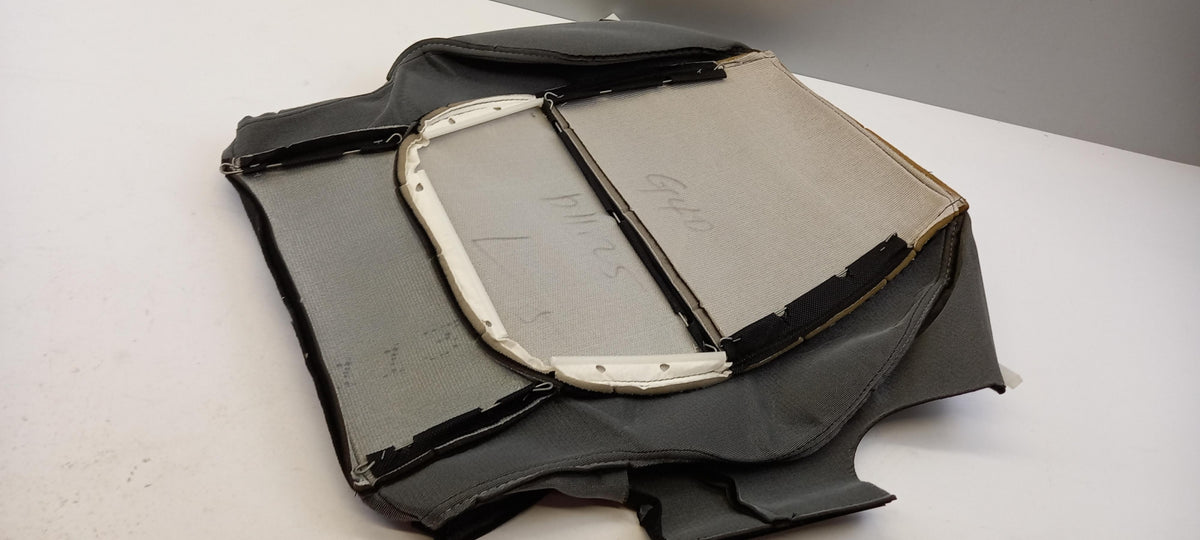 Original OE HYUNDAI/KIA Sitzbezug 881601Y010DGB
