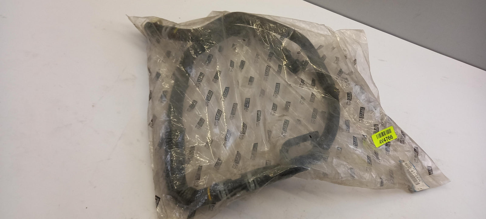 Original OE MAZDA Kühlmittelrohr BP4T6124YK
