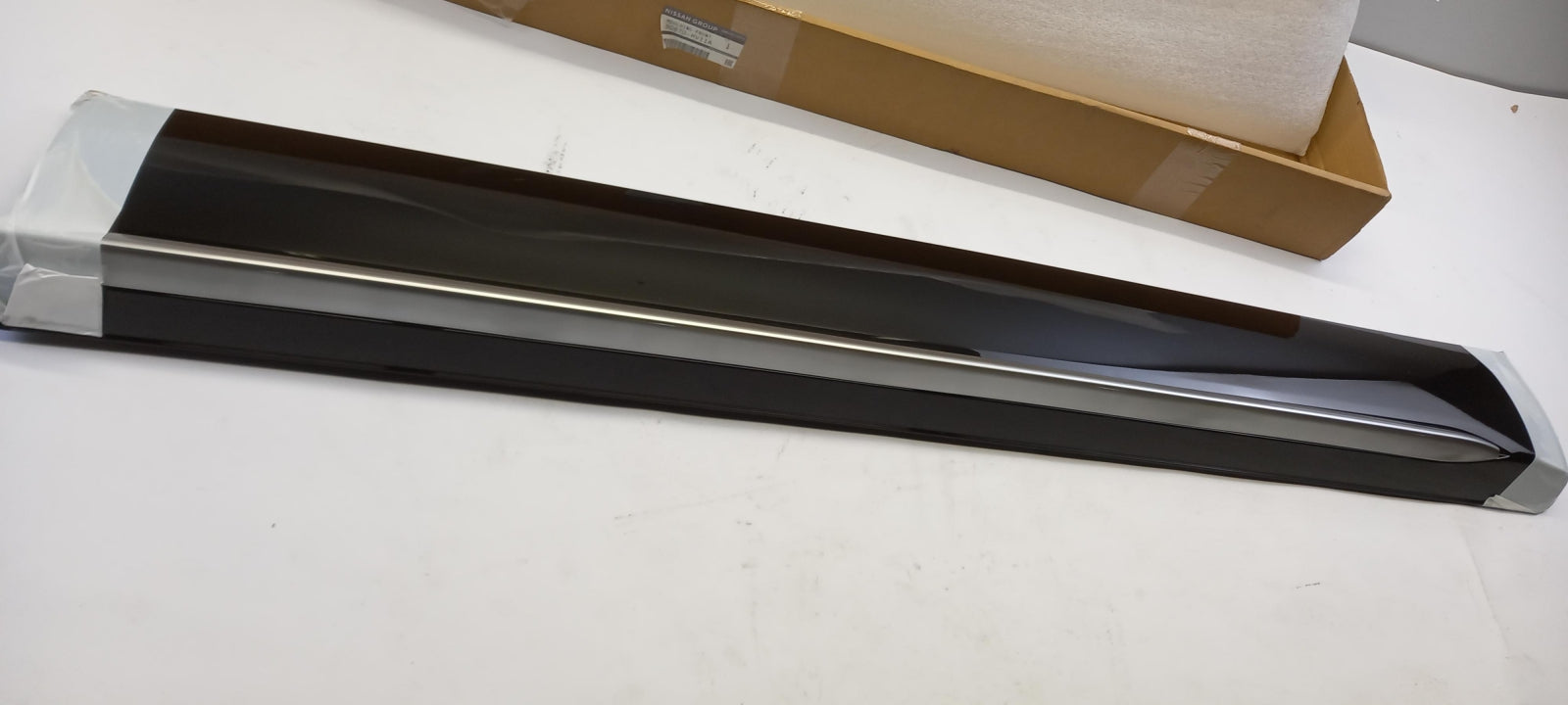 Original NISSAN Qashqai  J11 MK2 Tür Zierleiste Rechts 80870HV11A
