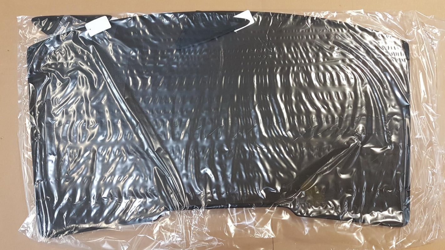 Original AUDI A3 Sonnenschutz für Heck- und Seitenscheibe 3-teilig 8V5064160
