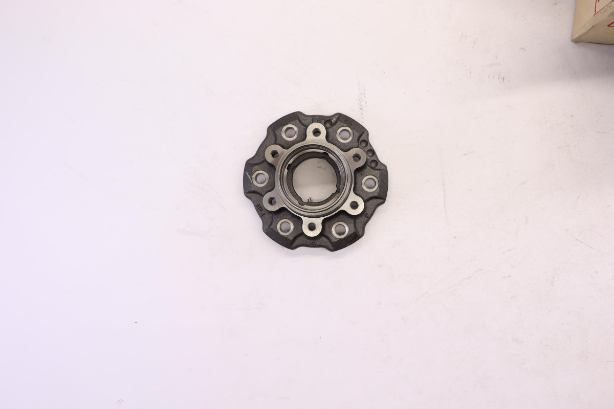 Original OE MAZDA Radnabe UH7433061