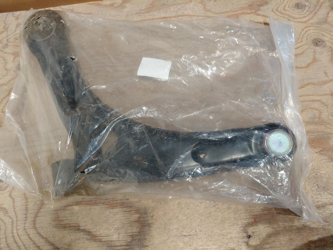 Original OE MITSUBISHI Querlenker 4013A500