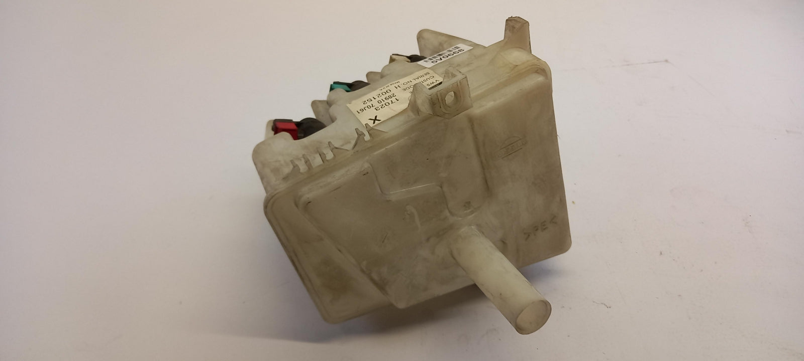 Original OE NISSAN Waschwasserbehälter 2891070J61