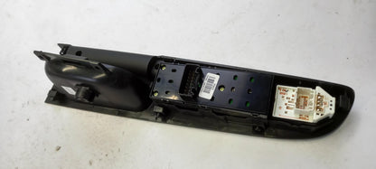 Original OE HYUNDAI/KIA Fensterheberschalter 935701P421EQ